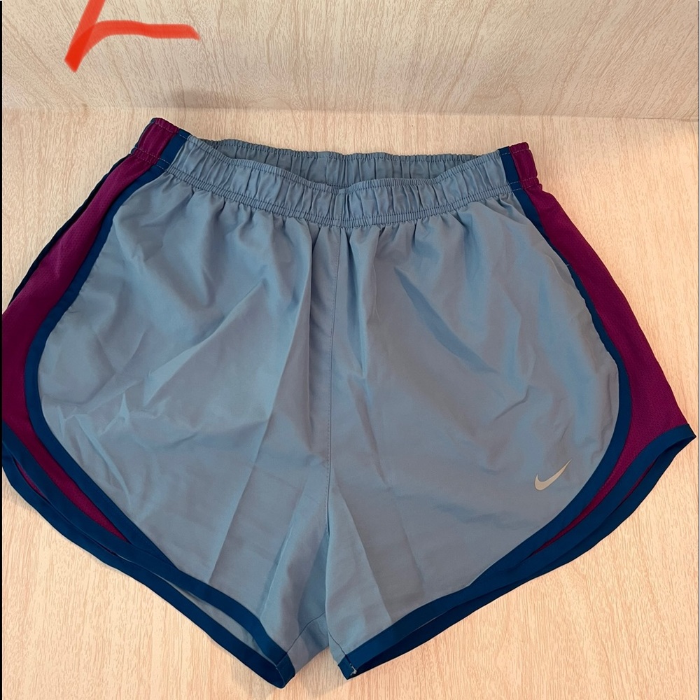 Nike Tempo running shorts - Medium